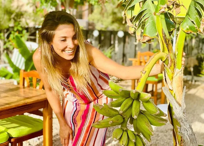 아파트 Nashira Hot Tub Piscina Y Jardin Buzanada