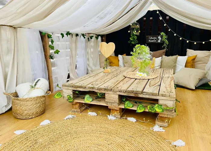 아파트 Nashira Hot Tub Piscina Y Jardin Buzanada