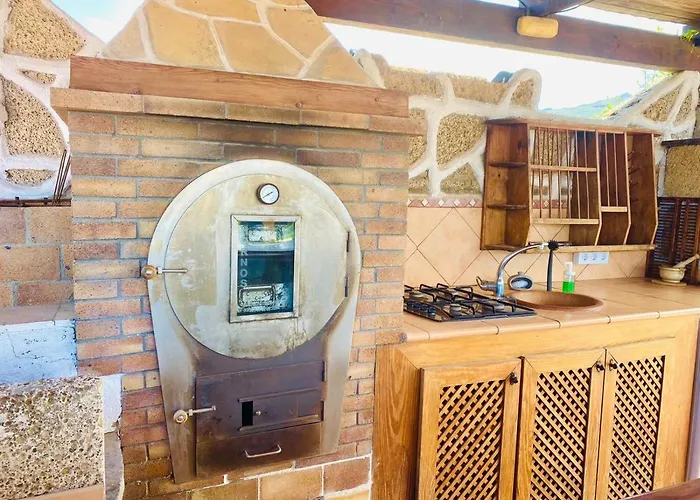 아파트 Nashira Hot Tub Piscina Y Jardin Buzanada