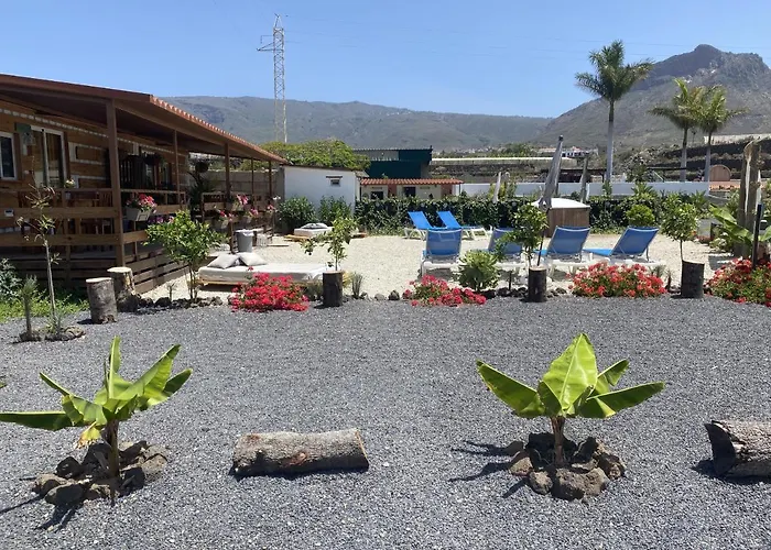 Nashira Hot Tub Piscina Y Jardin 아파트 Buzanada