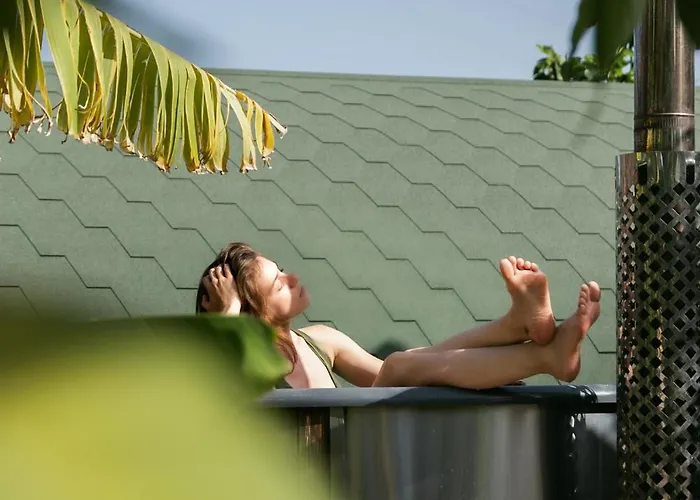 아파트 Nashira Hot Tub Piscina Y Jardin Buzanada