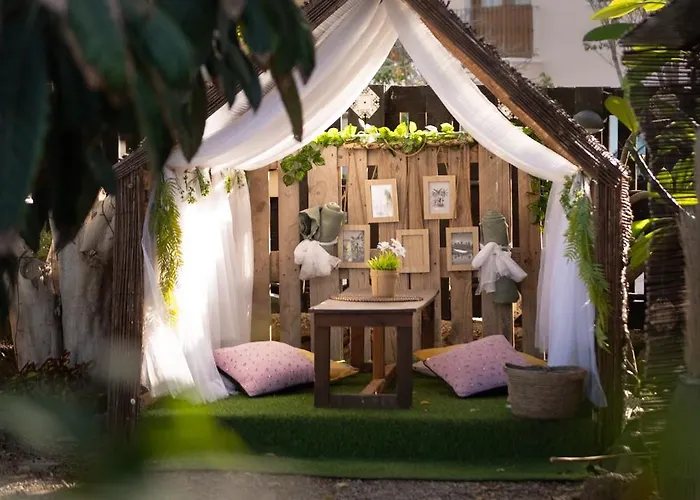 Nashira Hot Tub Piscina Y Jardin * Buzanada